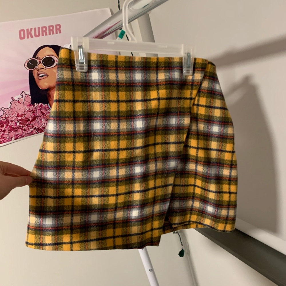Plaid yellow Abercrombie skirt